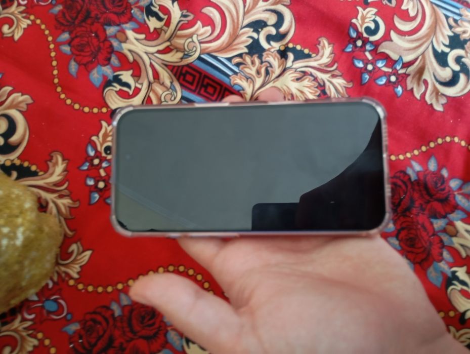 Обменяю на iPhone 16 Pro