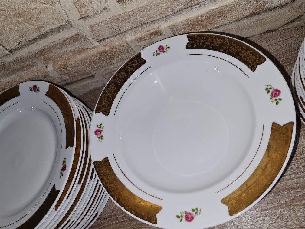 Set farfurii Moga Porcelaine Manufactures, 35 piese