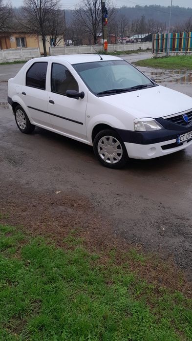 Vând Logan 1.4 benzină