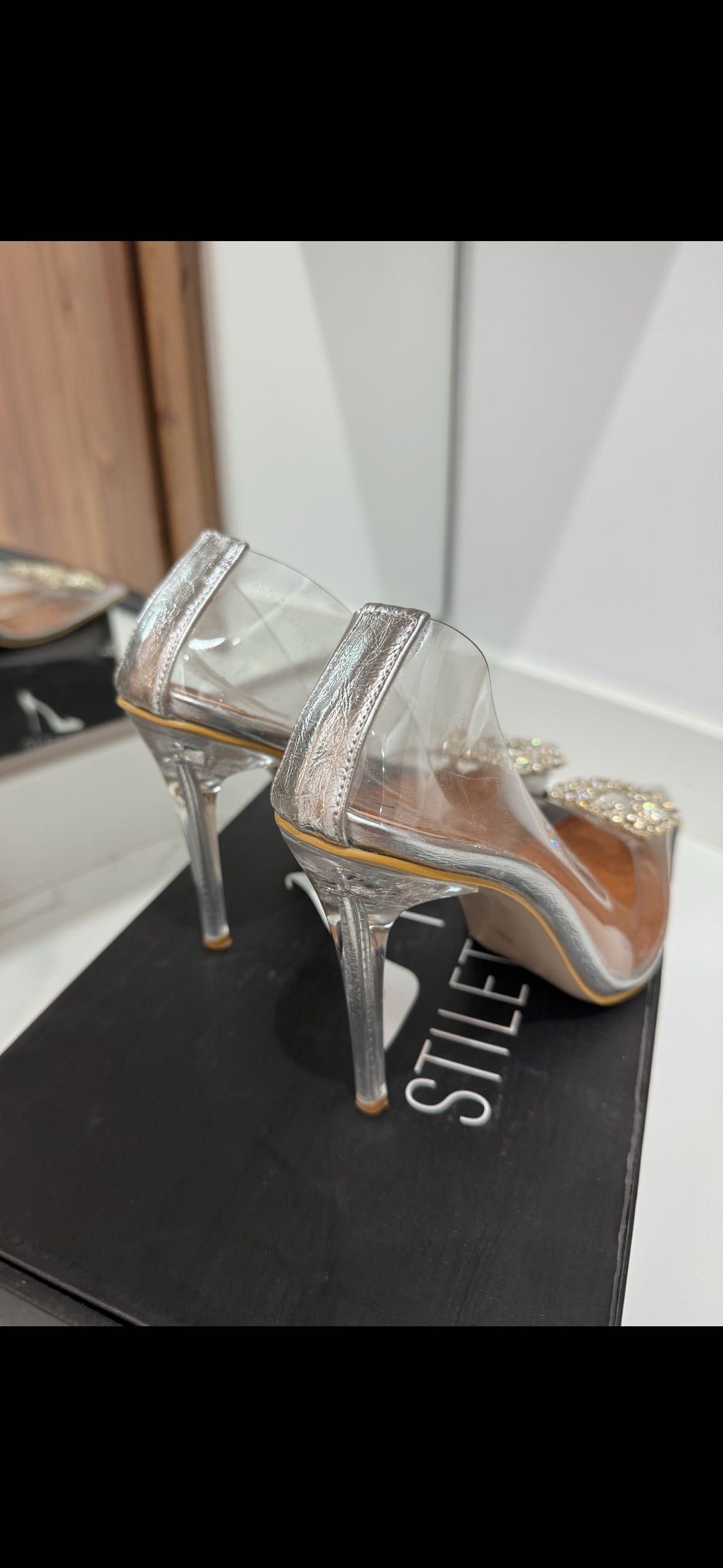 Силиконови обувки тип Manolo Blahnik