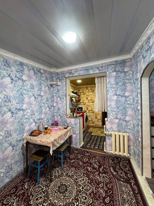 3-xonali katta xonadon sotiladi.