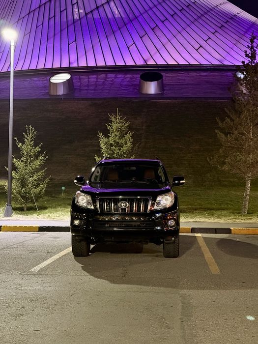 Аренда авто Toyota LC Prado прокат внедорожника джипа автопрокат машин