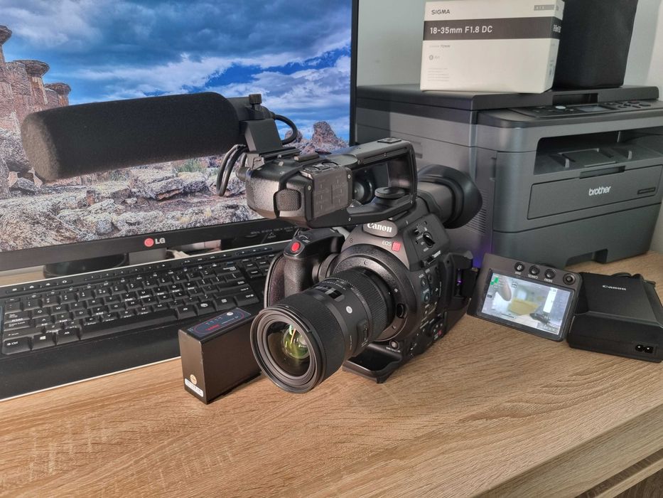 Canon EOS C100 Mark II Camera Cinema Profesionala