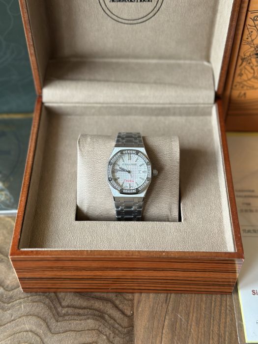 Audemars Piguet Royal Oak Quartz 33 mm - дамски модел