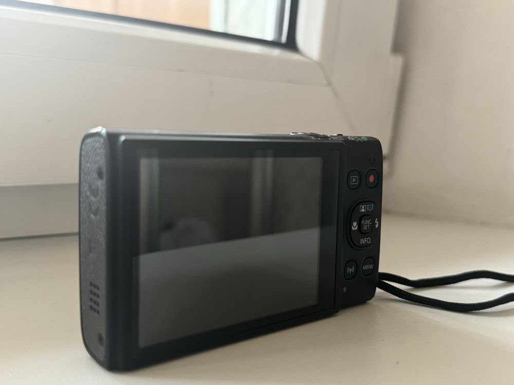 Canon PowerShot ELPH 360 Digital Camera