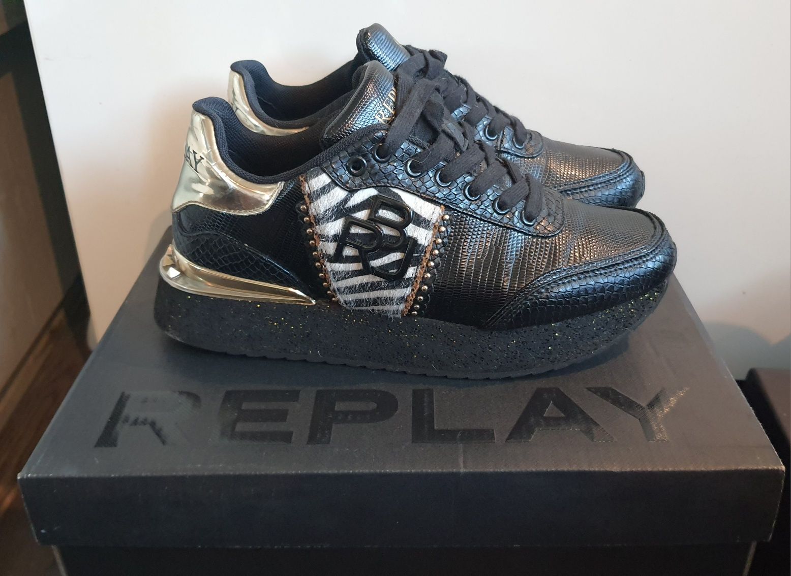 Сникърси Replay , Guess , Karl lagerfeld