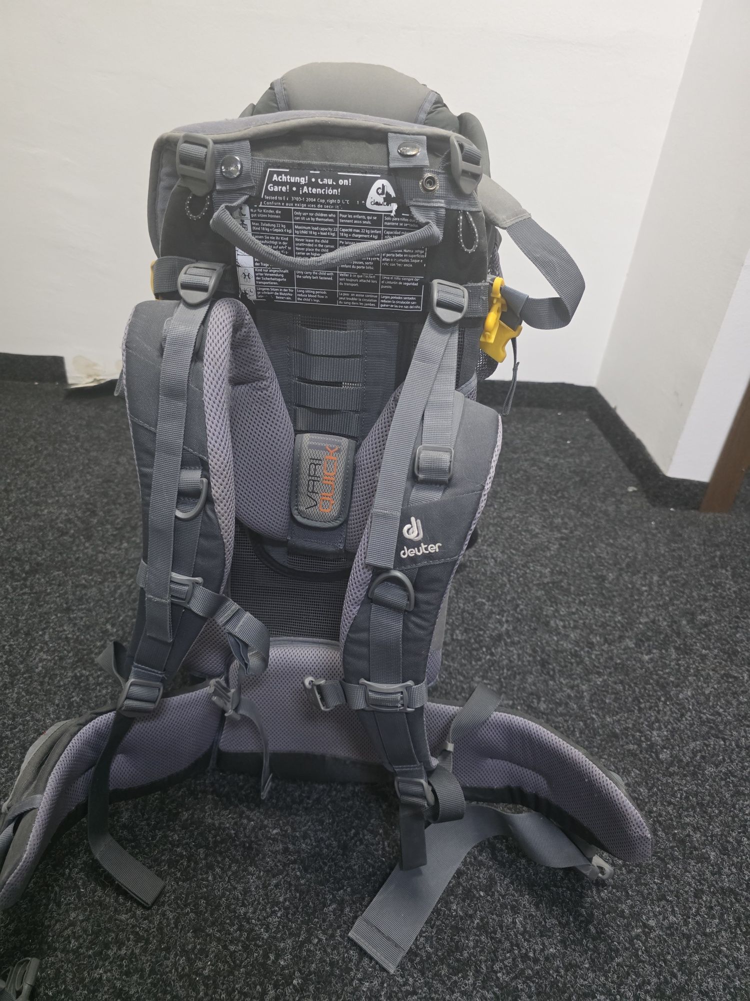 Port bebe pentru munte Deuter