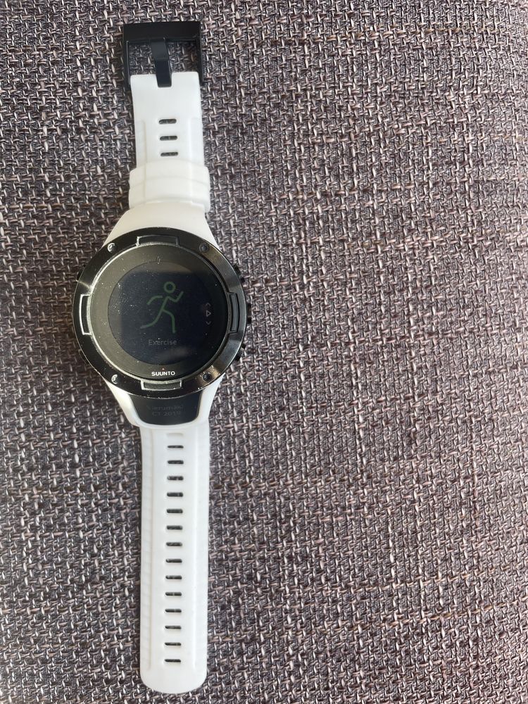 Силиконова каишка за смарт часовник Suunto 5