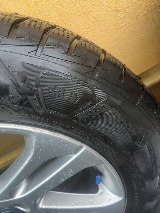 Anvelope SUV Volvo XC60 – 235/65 R17 – Goodyear – Stare bună