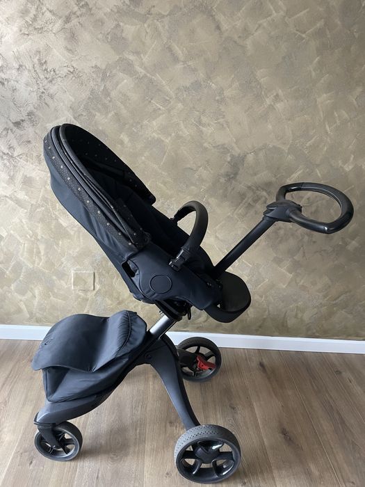Vând cǎrucior Stokke Xplory X