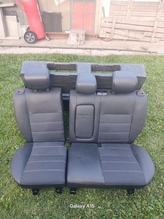 Interior piele perforata alcantara scaune ford focus 2 facelift 2009