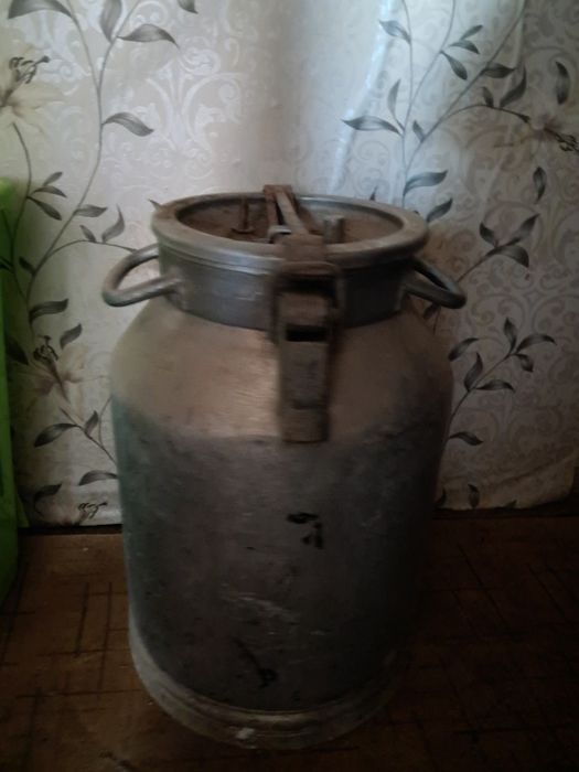 Продам бидон 40 литров