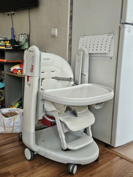 Столик, кресло  для кормления