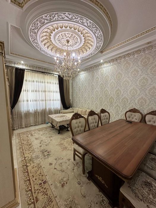 Продается 3х-комнатная квартира в новостройке на Паркентском 1й этаж