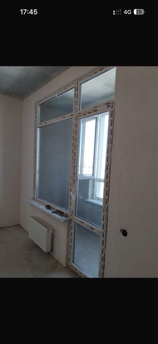 Продам балконное пластиковое окно