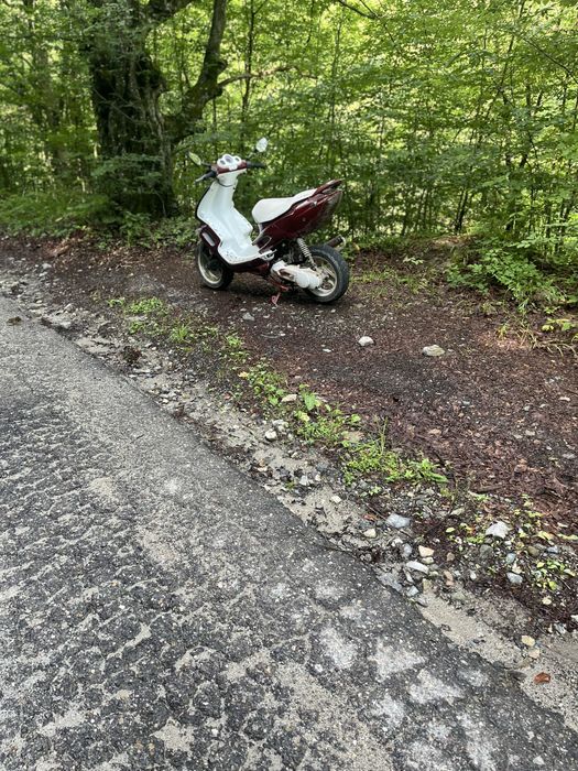 Vand scuter peugeot