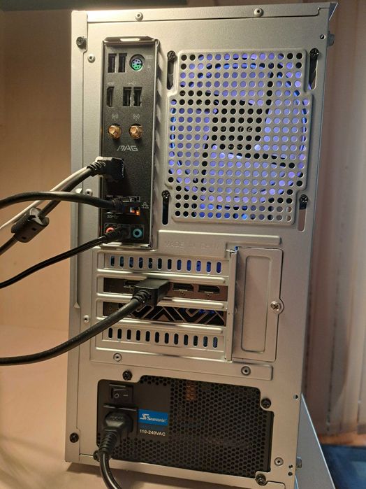 Desktop PC Gaming (R5 1600AF/ RX 5500 XT 8GB/ 32GB RAM)