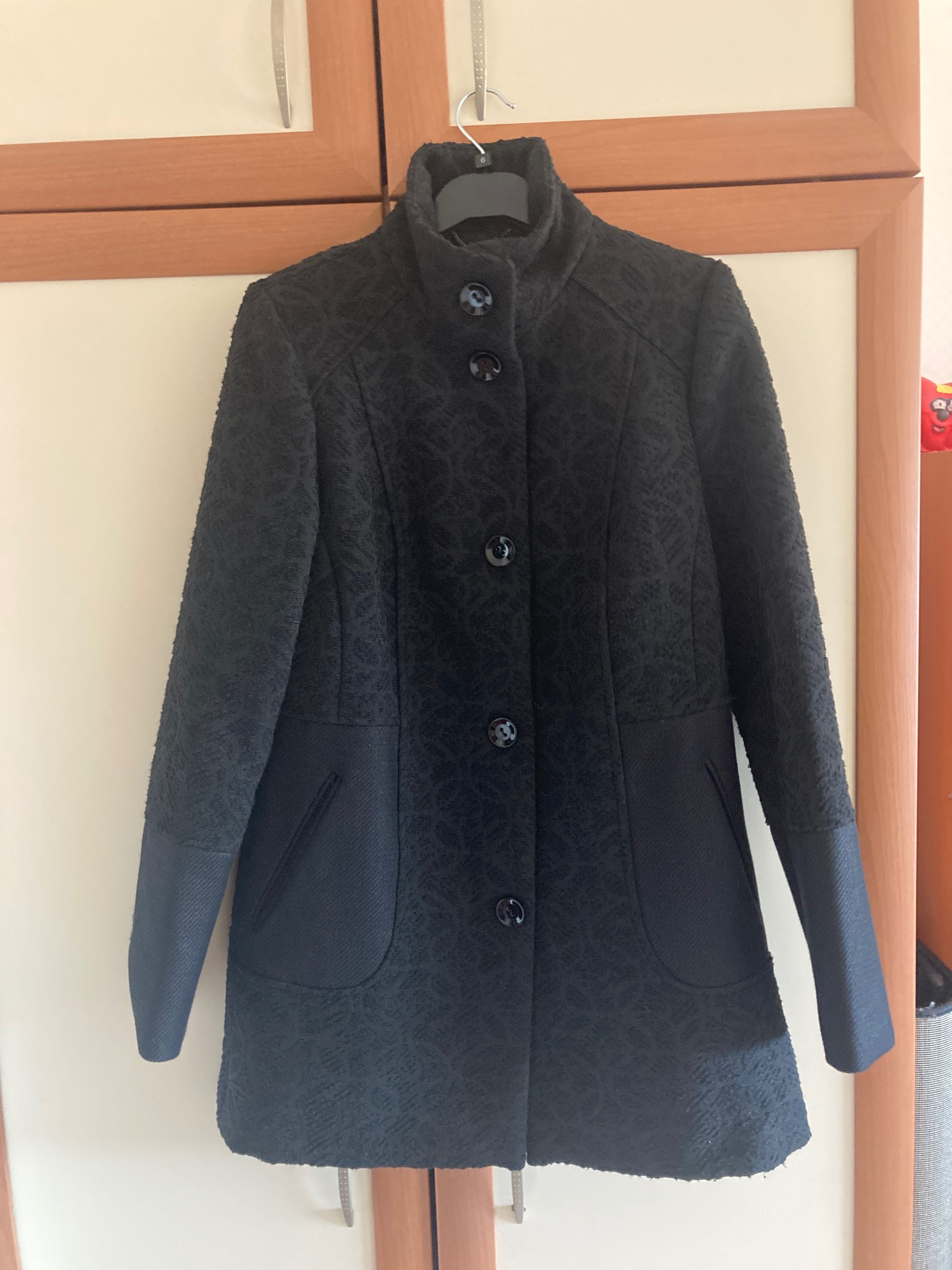 Дамско късо палто Concept K