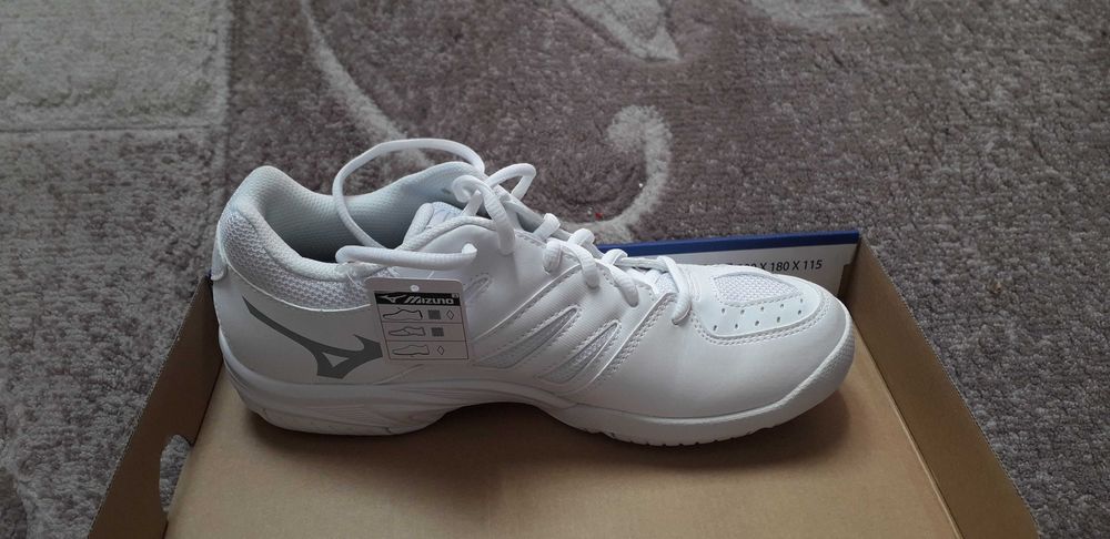 Маратонки за зала Mizuno Break Shot - 38.5