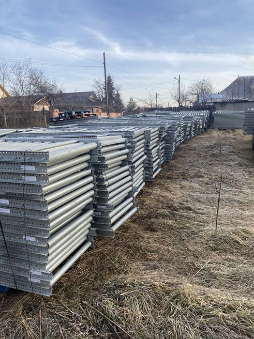 Rafturi metalice 726*414