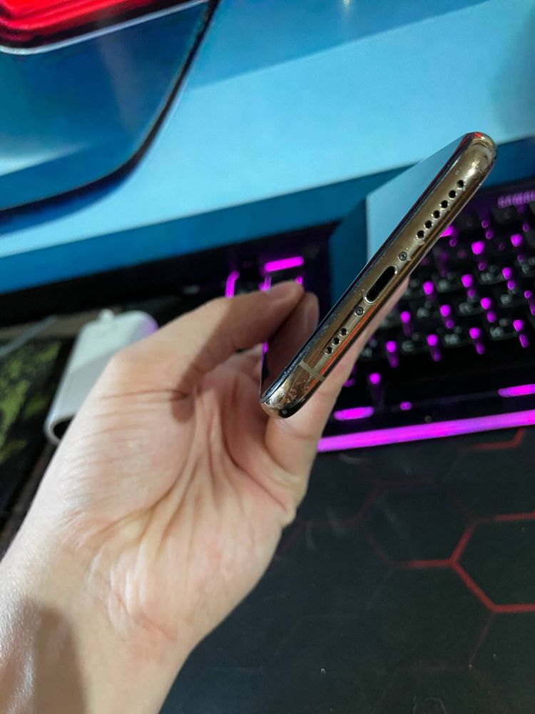 IPHONE XS 256Gb gold