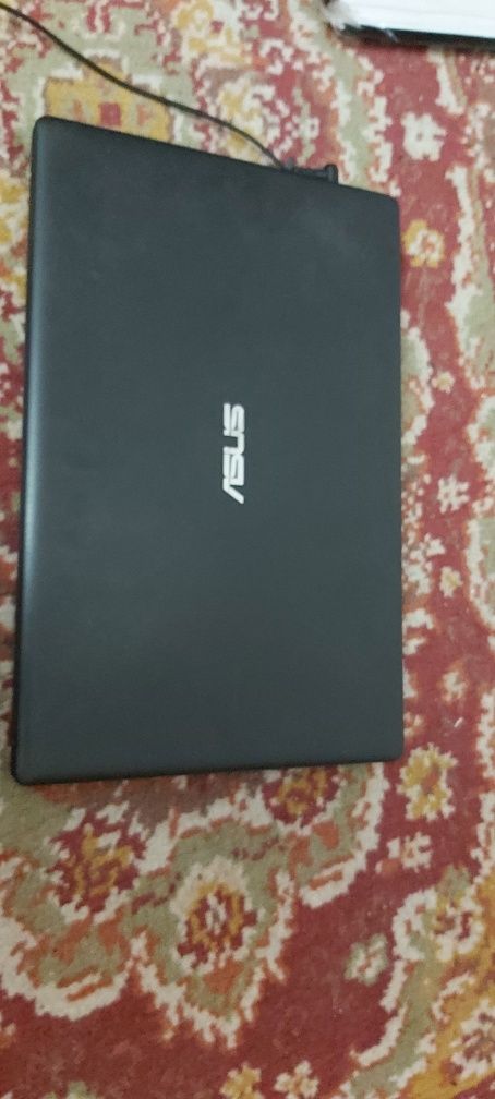 Laptop Asus Desktop