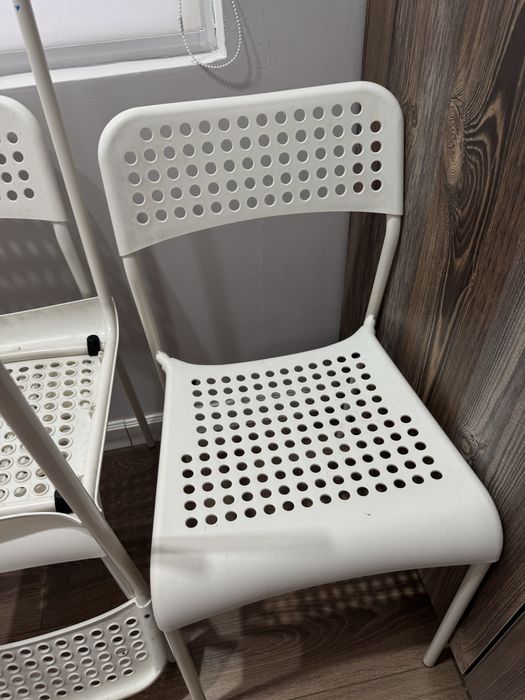 Продам стулья Икея Адде