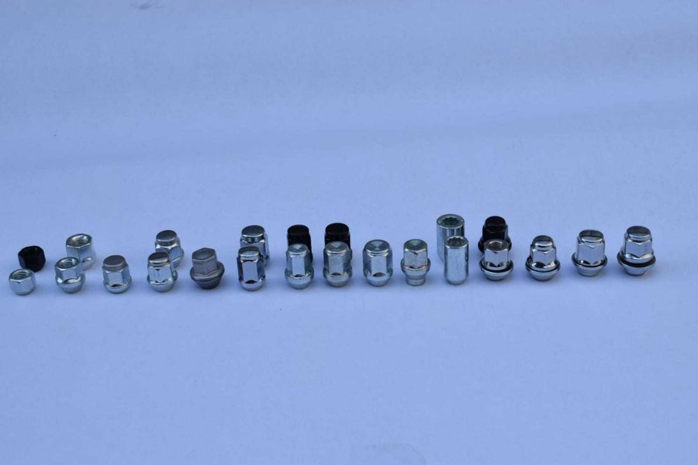 Distantiere 15 mm AUDI cu suruburi prezoane lungi