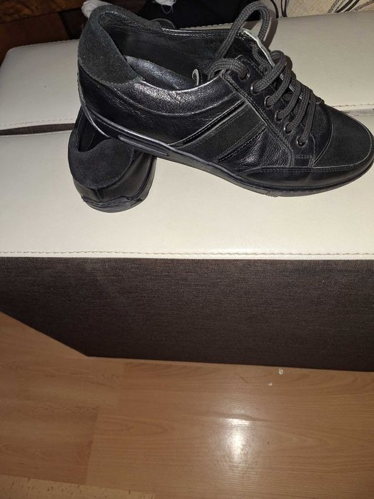 Мъжки кожени обувки