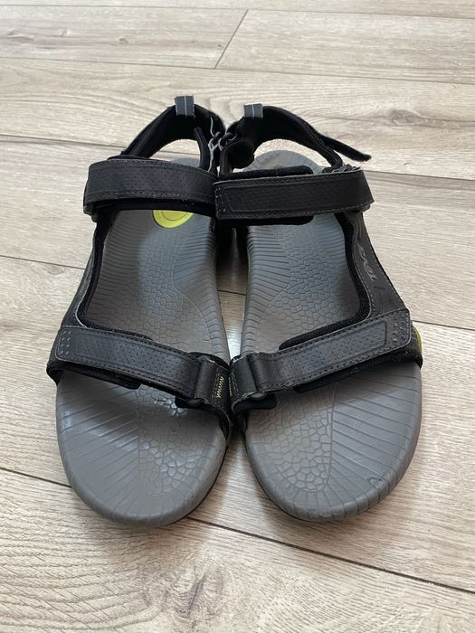 Sandale Teva 42 barbati