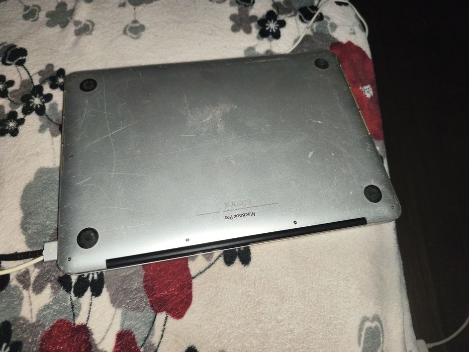Vând MacBook pro 2015