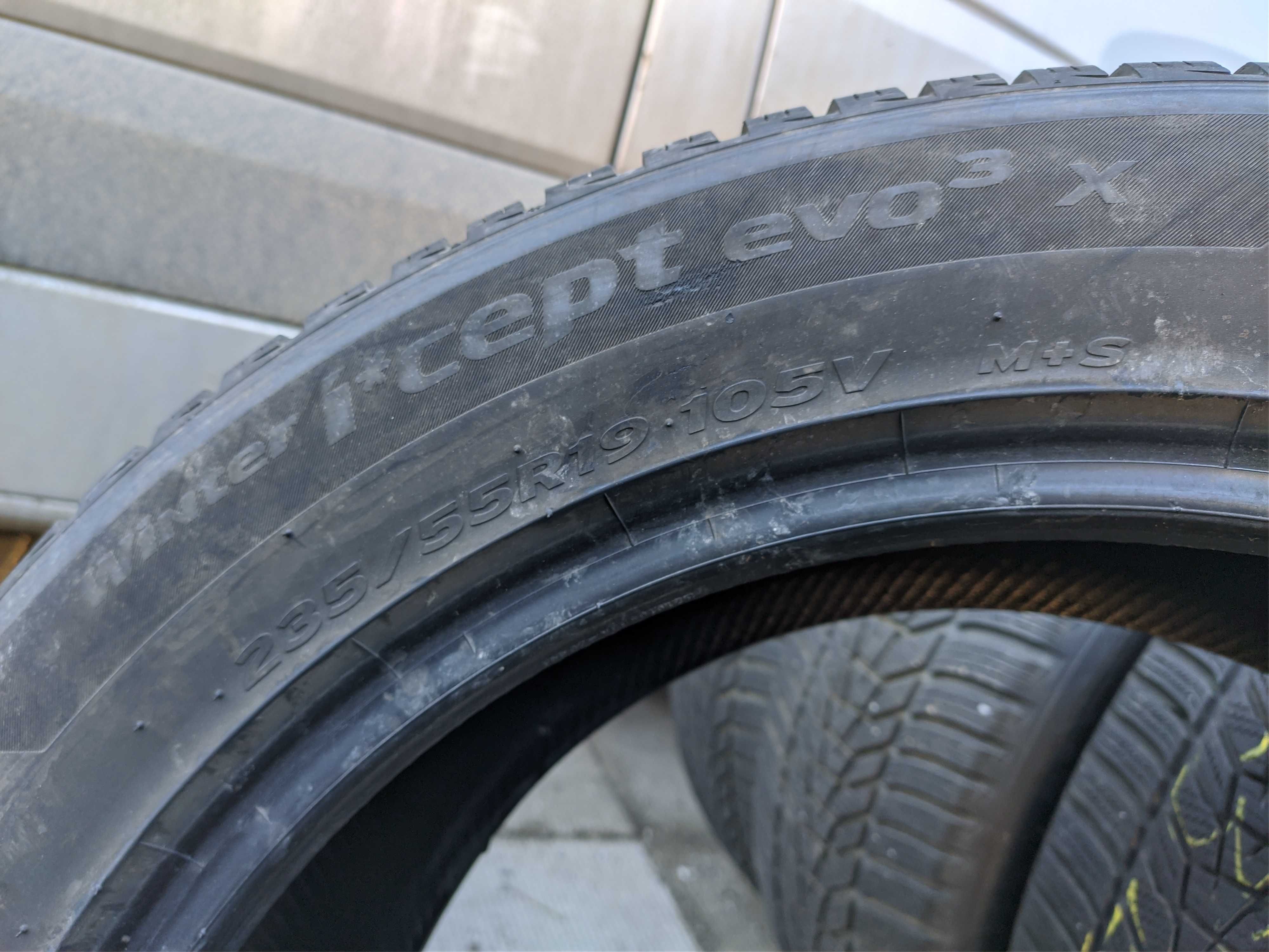 4бр Зимни гуми 235 55 19 - Hankook