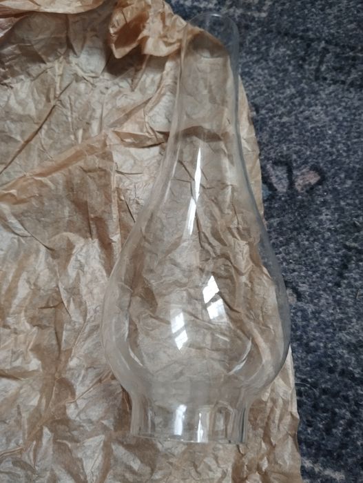 Vând sticlă lampă petrol
