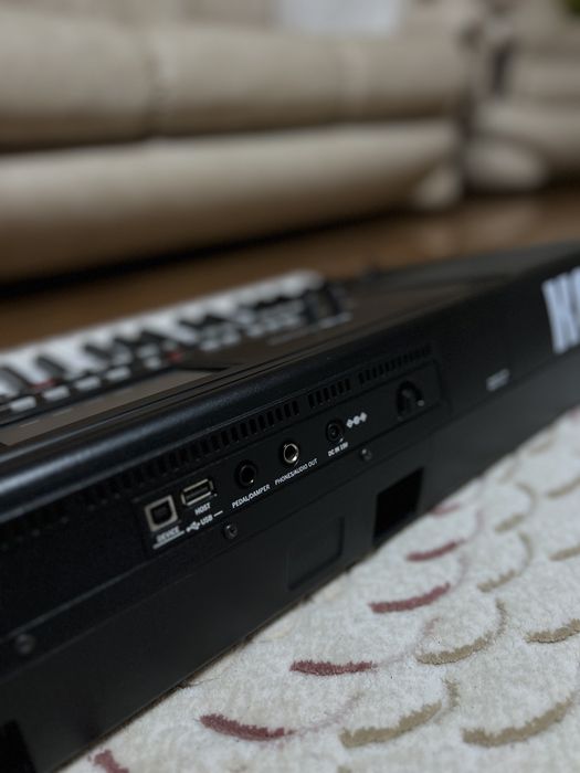 Orga Korg-PA300 Aranjor