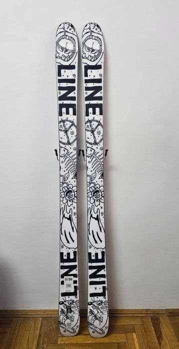 Schiuri LINE Ruckus Junior NOI 155 cm + legaturi MARKER 7.0 (2025)