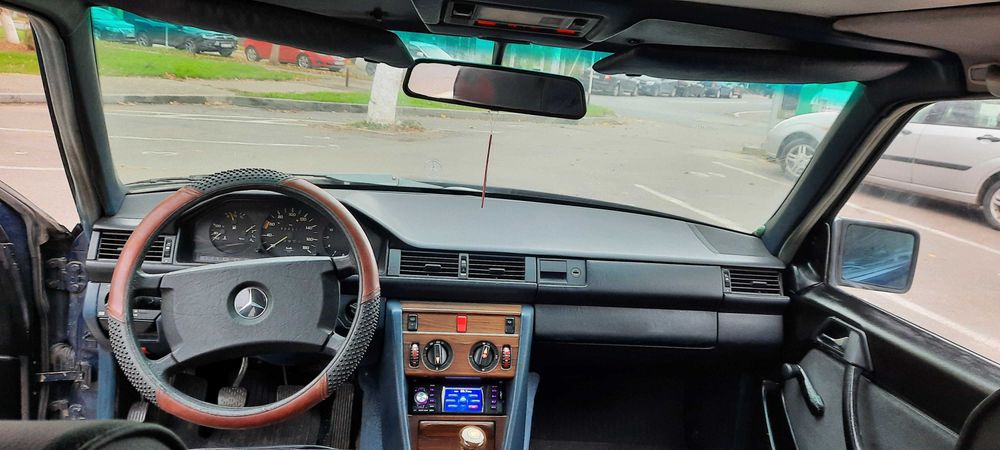 Mercedes W 124 , An 1987, Mot 2,0 D , Manual , inm RO, BUZAU