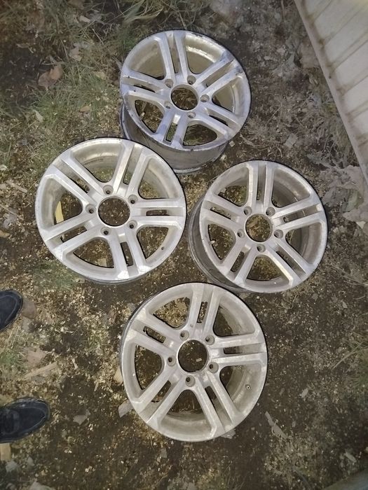 Продам Титанки R16