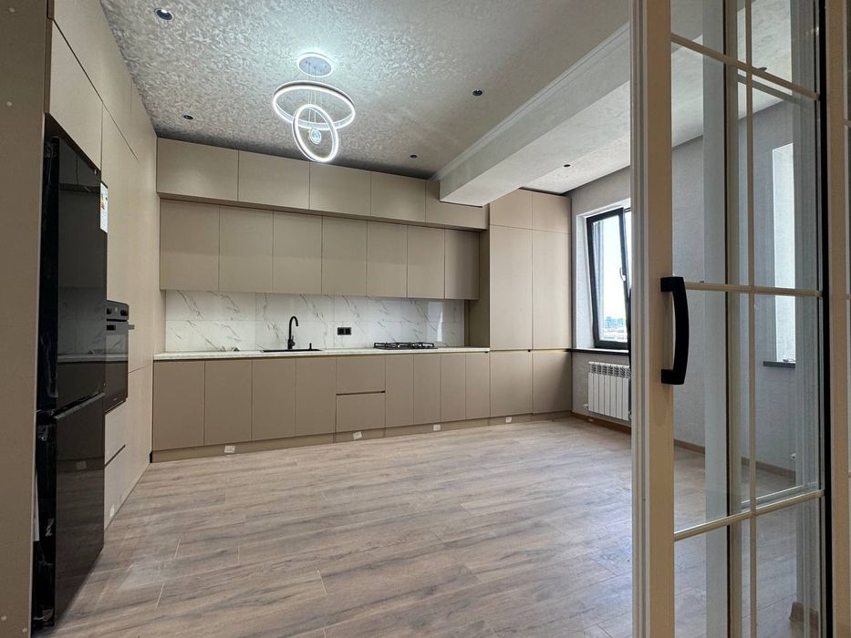 Kvartira продается 4/3/9 на ЖК Elite Haus