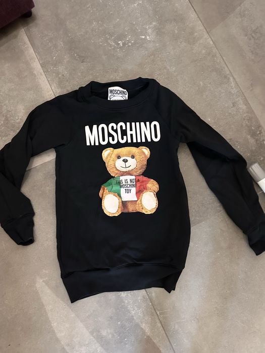 Оригинален суичер Moschino чисто нов