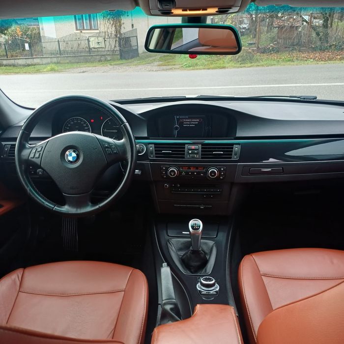 Seria 3 / 2011 / 2.0 Diesel 143 cp / Euro 5 / Navi / Clima / Piele / J