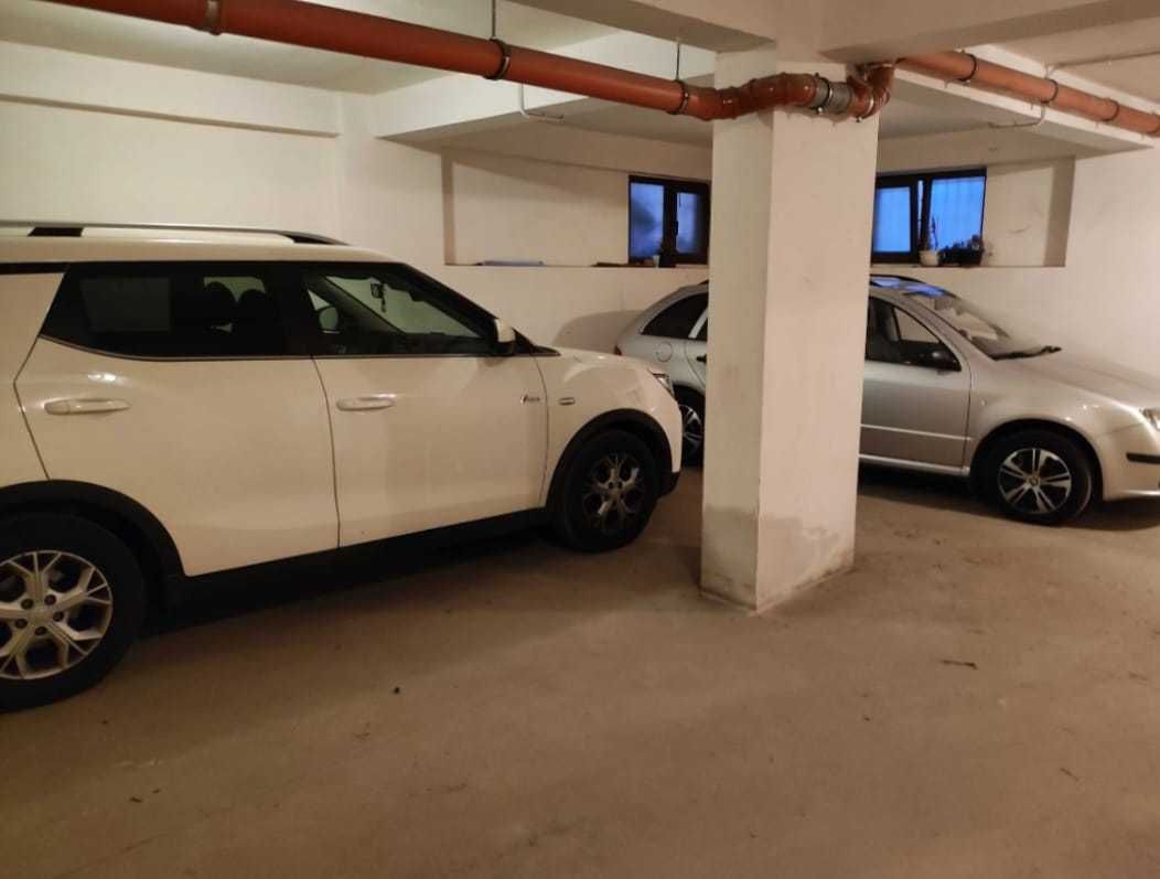 Ap3 cam Damaroaia 2 loc parcare incluse