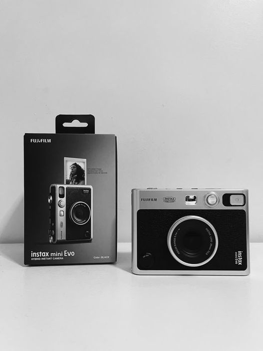 Fuji instax mini evo