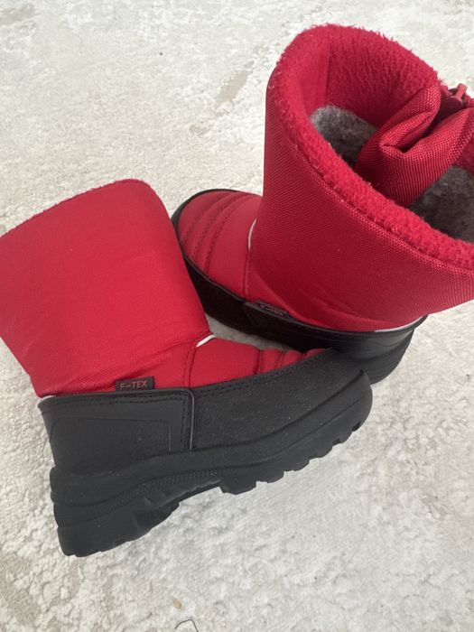 Продам зимние сапоги детские