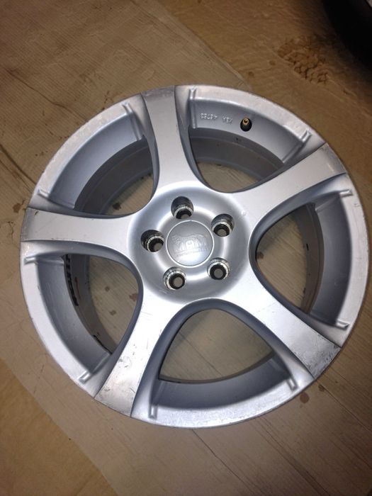 Vând jante 16 VW