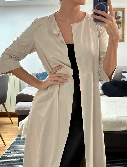 Vând pardesiu bej - piele naturala - S/M