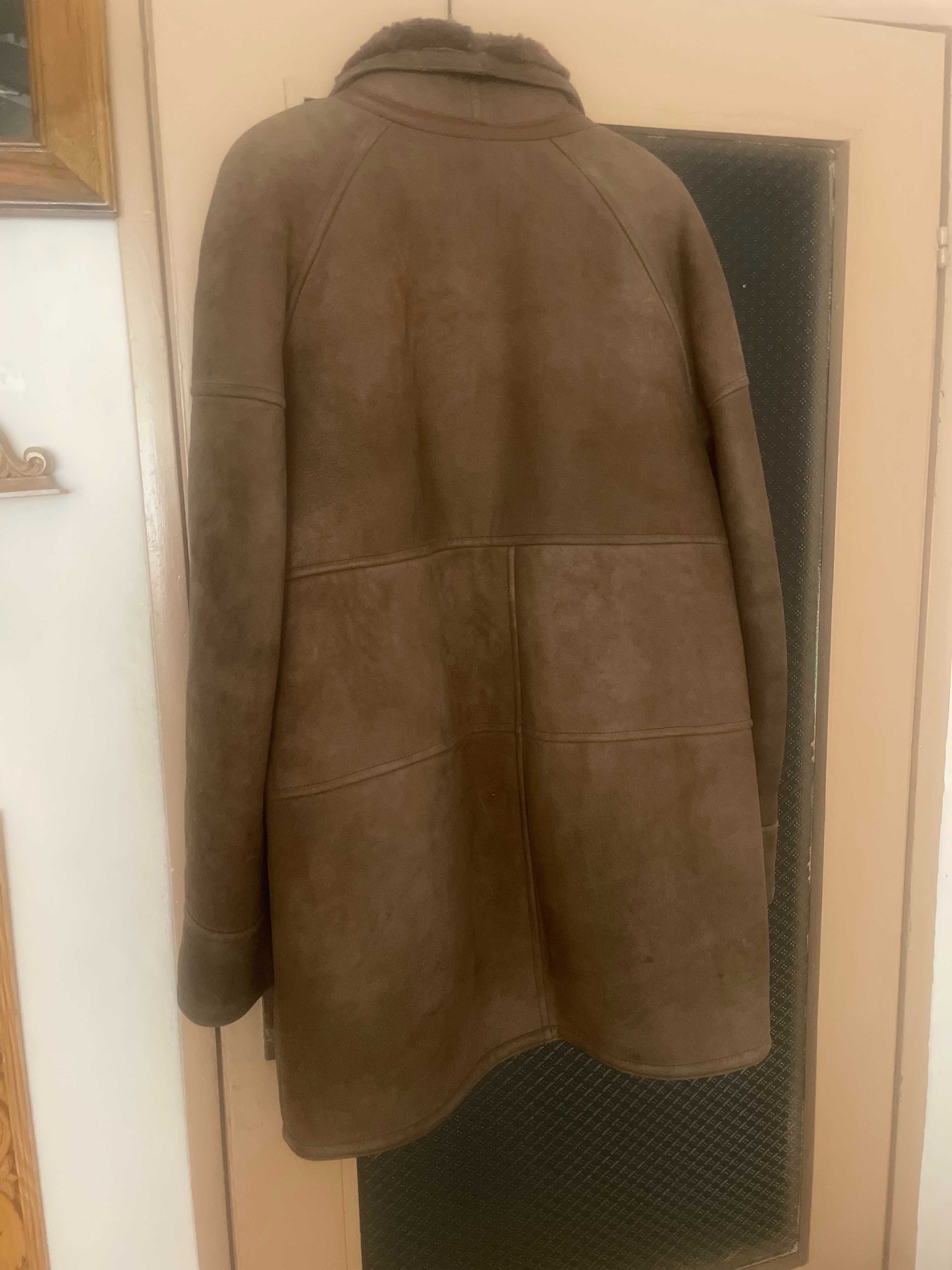 Продавам мъжки кожух
