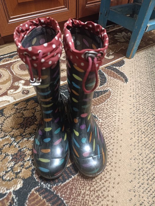 Сапоги на девочку