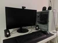 PC GAMING cu casti , mouse, boxe, tastatura , camera video,mouse pad