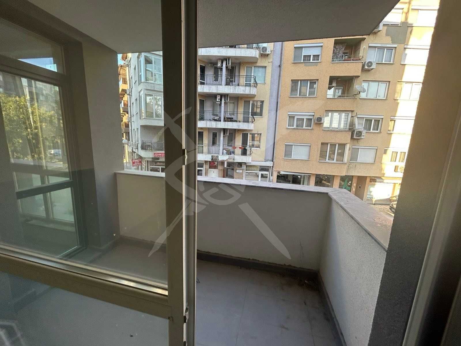 Тристаен апартамент в Центъра на Пловдив 63255