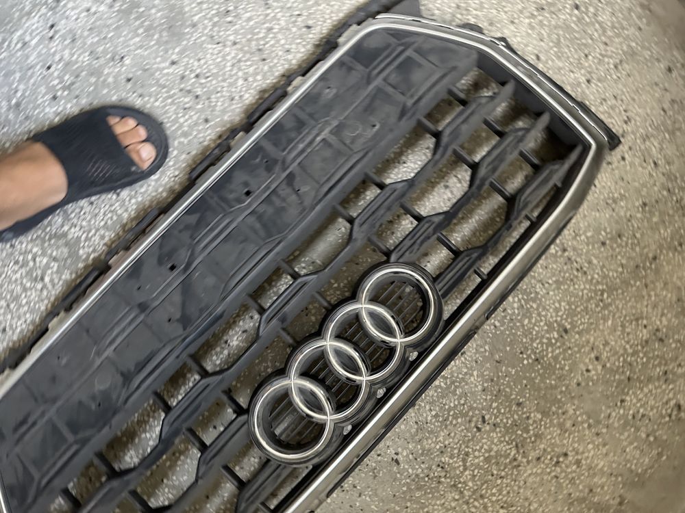 Решетка за броня Sline Audi Q2 distronik дистроник ном 55